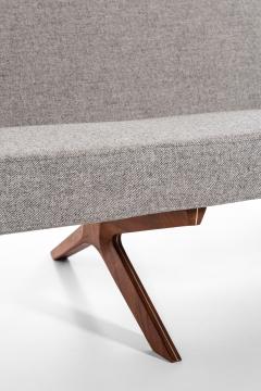 Peter Hvidt Sofa Model 700 Silverline Produced by France S n - 1880192