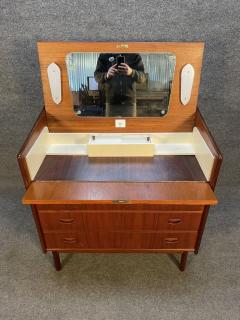 Peter Hvidt VINTAGE DANISH MID CENTURY MODERN TEAK DRESSER VANITY ATTRIBUTED TO PETER HVIDT - 3255716