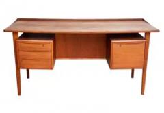 Peter L vig Nielsen Peter Lovig Nielsen Mid Century Danish Modern Peter Lovig Nielsen Teak Executive Desk for Dansk - 3928514