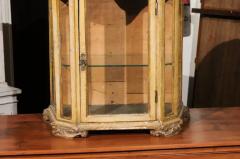 Petite 18th Century Venetian Painted Wood Rococo Vitrine with Carved Crest - 3491285