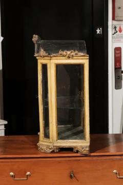 Petite 18th Century Venetian Painted Wood Rococo Vitrine with Carved Crest - 3491406