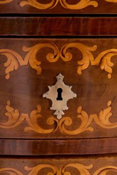 Piedmont walnut chest of drawers Louis XV Italy mid 18th mid 18th century - 4117456