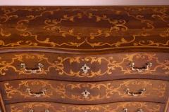Piedmont walnut chest of drawers Louis XV Italy mid 18th mid 18th century - 4117460