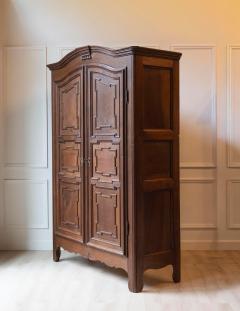 Piedmontese Walnut Armoire circa 1790 - 4451791
