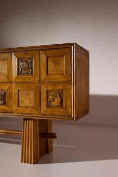 Pier Luigi Colli Pier Luigi Colli Oak wood sideboard with carved walnut inlays Italy 1940s - 3670444