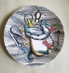 Piero Fornasetti Vintage Piero Fornasetti Porcelain with Bird Hunting Objects Set of Six Plates - 2554998