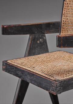 Pierre Jeanneret Pierre Jeanneret Chandigarh High Court black V leg chair 1950s - 841246