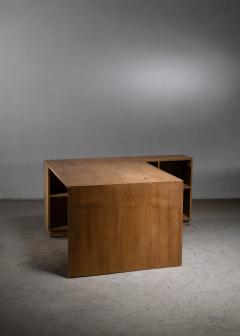 Pierre Jeanneret Pierre Jeanneret Judges deliberation desk from Chandigarh - 4317736