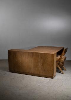 Pierre Jeanneret Pierre Jeanneret Judges deliberation desk from Chandigarh - 4317739