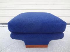 Pierre Paulin French Mid Century Modern Ottoman or Bench Attributed To Pierre Paulin - 3638279