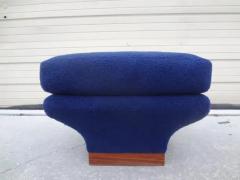 Pierre Paulin French Mid Century Modern Ottoman or Bench Attributed To Pierre Paulin - 3638288