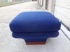 Pierre Paulin French Mid Century Modern Ottoman or Bench Attributed To Pierre Paulin - 3638347