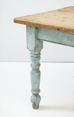 Pine Farmhouse Table - 2467315