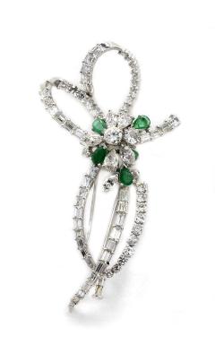 Platinum Green Emerald And 8 00 Carat Diamond Bow Brooch - 4406660