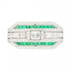 Platinum and 18K White Gold Brooch with Diamonds and Emerald - 3610445