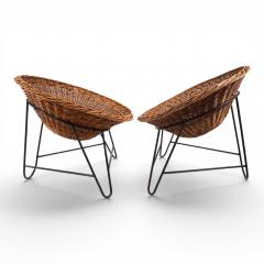 Pod Chairs Pair of Rattan Wicker Lounge Chairs on Metal Frame 1970 - 4750244