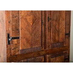 Portuguese 18th Century Carved Solid Chestnut Cabinet - 4406544