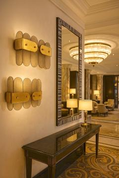 Post Modern Organic Italian Pair Geometric Beige Murano Glass Gold Leaf Sconces - 4371946