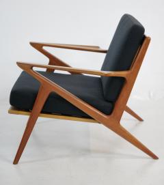 Poul Jensen Pair of Scandinavian Modern Z Lounge Chairs Designed by Poul Jensen - 4174266