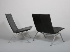 Poul Kj rholm Kjaerholm Poul Kjaerholm PK22 black leather lounge chairs for Fritz Hansen - 4444499