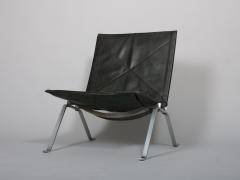 Poul Kj rholm Kjaerholm Poul Kjaerholm PK22 black leather lounge chairs for Fritz Hansen - 4444602