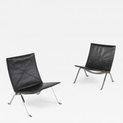 Poul Kjaerholm Black leather PK 22 pair of lounge chairs Fritz Hansen 2009 - 1217199