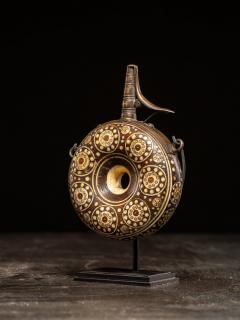 Powder flask in wood inlaid with bone German Nuremberg - 4511954