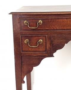 Provincial Georgian Oak and Mahogany Lowboy England circa 1800 - 3954397