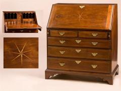 QUEEN ANNE DESK WITH INLAID MARINER S STAR - 3027514