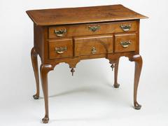 QUEEN ANNE LOWBOY WITH A CONCAVE NICHE - 3092263