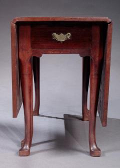 QUEEN ANNE SIX LEGGED DROP LEAF TABLE - 1230941