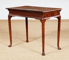 Queen Anne Burl Walnut Side Table - 3921217