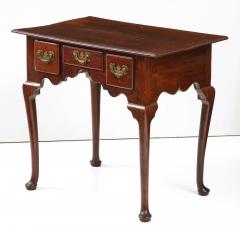 Queen Anne Oak Lowboy - 2563377