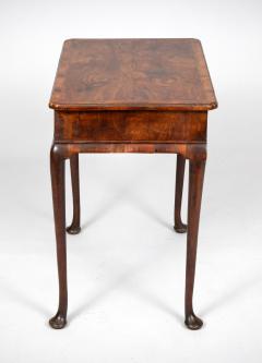 Queen Anne Period Burl Walnut Side Table Circa 1710 - 4166405