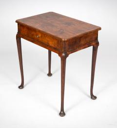 Queen Anne Period Burl Walnut Side Table Circa 1710 - 4166408