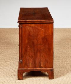 Queen Anne Walnut Chest - 4443890