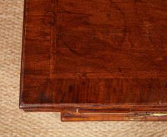 Queen Anne Walnut Chest - 4443892