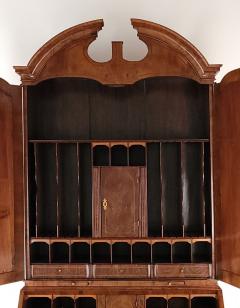 Queen Anne Walnut Secretary Bookcase England circa 1720 and later Restored - 3800371