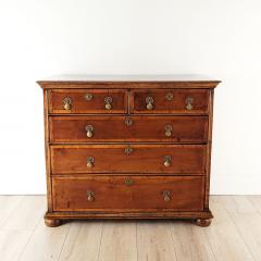 Queen Anne Walnut and Burl Walnut Chest of Drawers England circa 1710 - 3800494