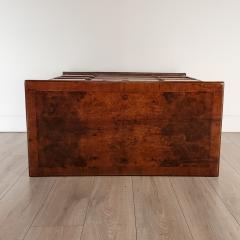 Queen Anne Walnut and Burl Walnut Chest of Drawers England circa 1710 - 3800504