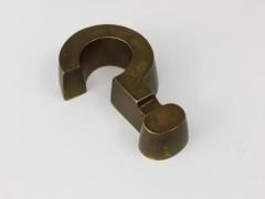 Question Mark Midcentury Paperweight Solid Brass Austria 1970s - 4062718
