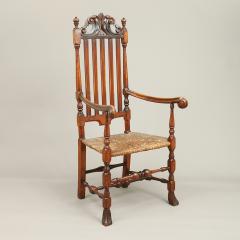 RARE AND IMPORTANT WILLIAM AND MARY BANISTER BACK ARMCHAIR - 2924572