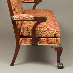 RARE DIMINUTIVE CHIPPENDALE SETTEE - 1908582