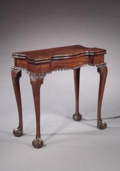 RARE DIMINUTIVE SERPENTINE FRONT CARD TABLE - 4002849