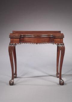 RARE DIMINUTIVE SERPENTINE FRONT CARD TABLE - 4002855