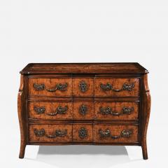 RARE EARLY 18TH CENTURY LOUIS XV PROVINCIAL BURR ELM MAZARIN COMMODE - 2191583