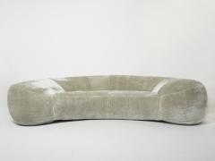 Raphael Raffel Croissant sofa by Raphael Raffel for Honore Paris in Mohair velvet 1970s - 2652563