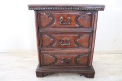 Rare 18th Century Italian Tuscany Solid Walnut Antique Nightstand - 4229808