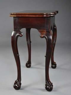 Rare 18thc Irish American black walnut tea table with bird inlay - 4755965