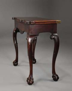 Rare 18thc Irish American black walnut tea table with bird inlay - 4755966